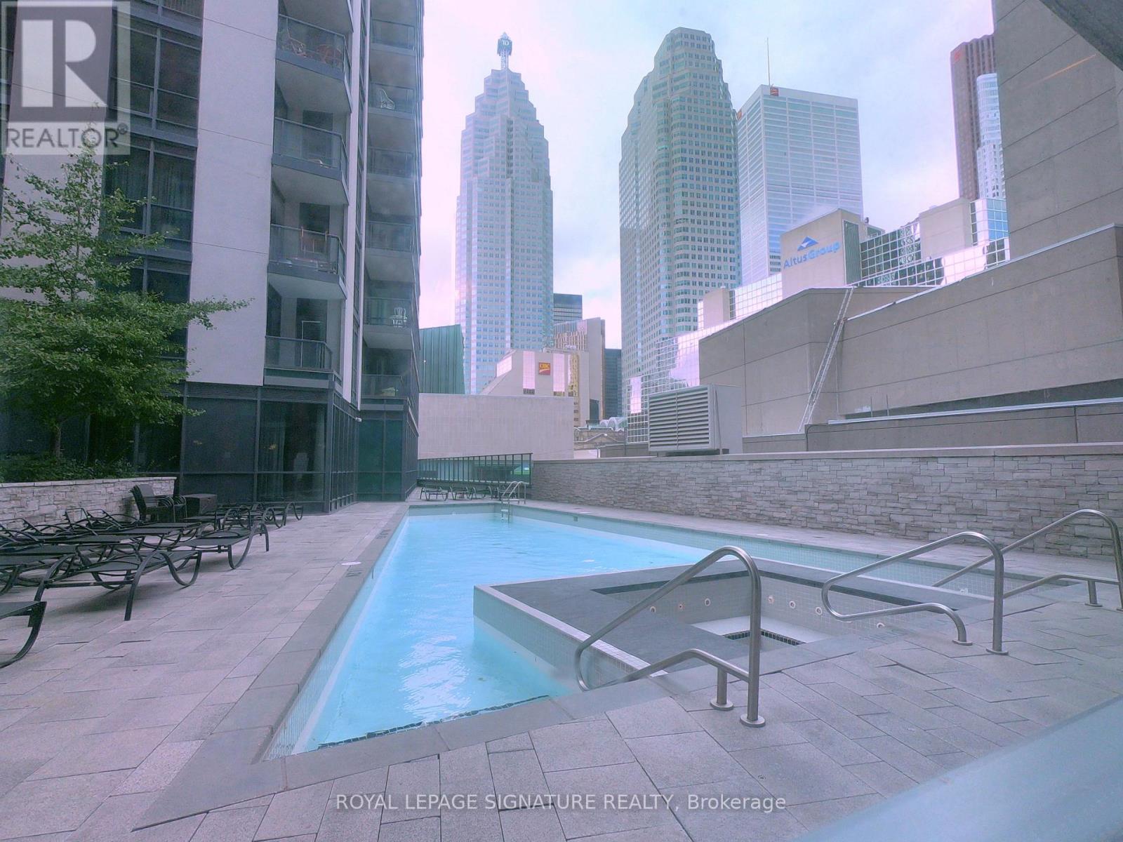 1703 - 1 Scott Street, Toronto, Ontario  M5E 1A1 - Photo 15 - C12537214