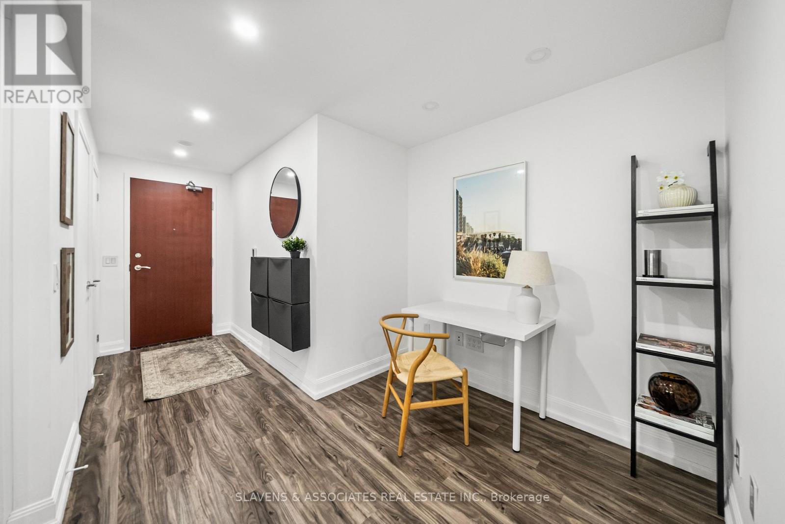 2303 - 2181 Yonge Street, Toronto, Ontario  M4S 3H7 - Photo 3 - C12537226