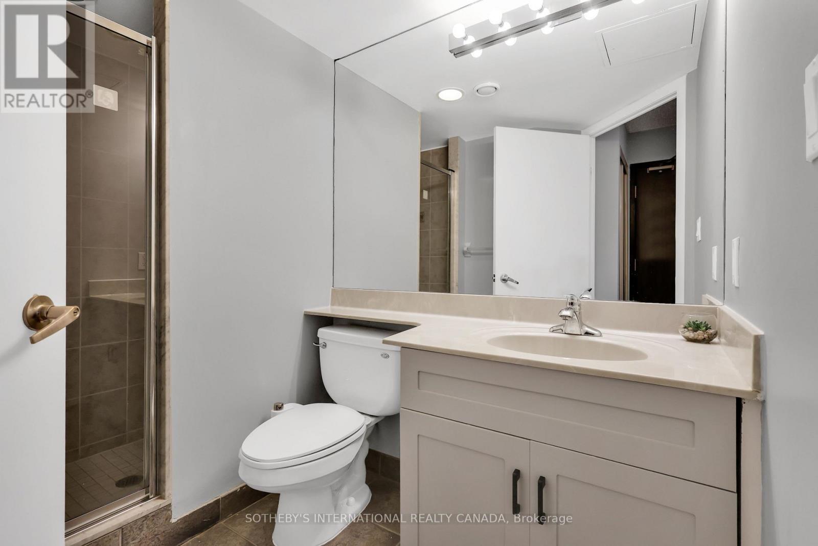 2403 - 210 Victoria Street, Toronto, Ontario  M5B 2R3 - Photo 12 - C12537232