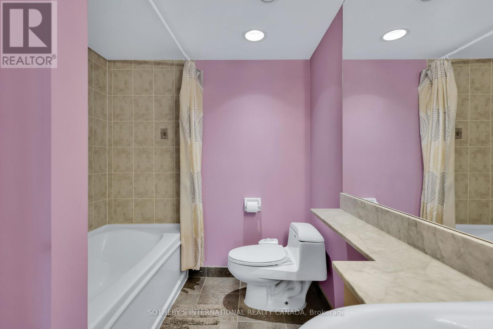 2403 - 210 Victoria Street, Toronto, Ontario  M5B 2R3 - Photo 18 - C12537232