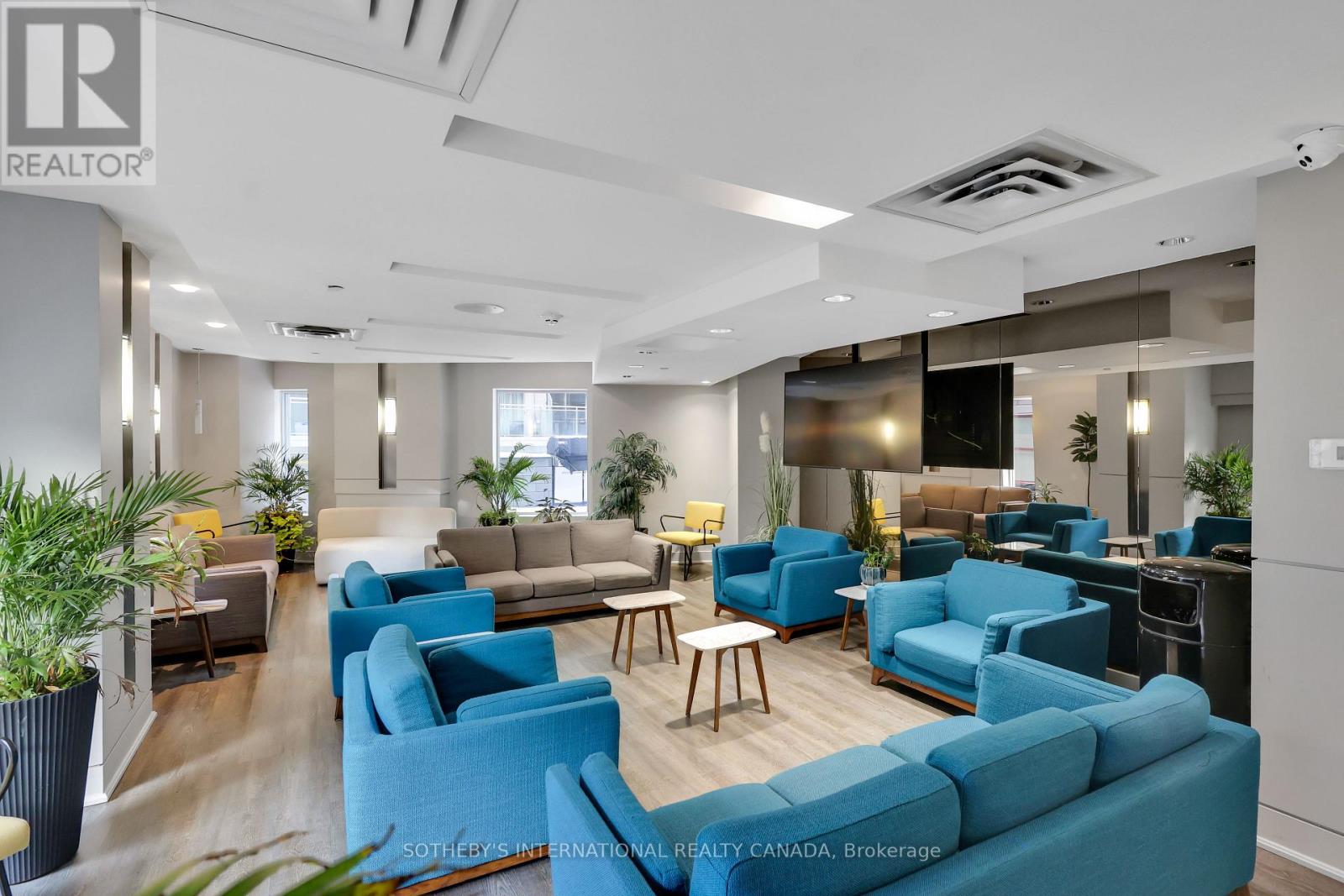 2403 - 210 Victoria Street, Toronto, Ontario  M5B 2R3 - Photo 25 - C12537232