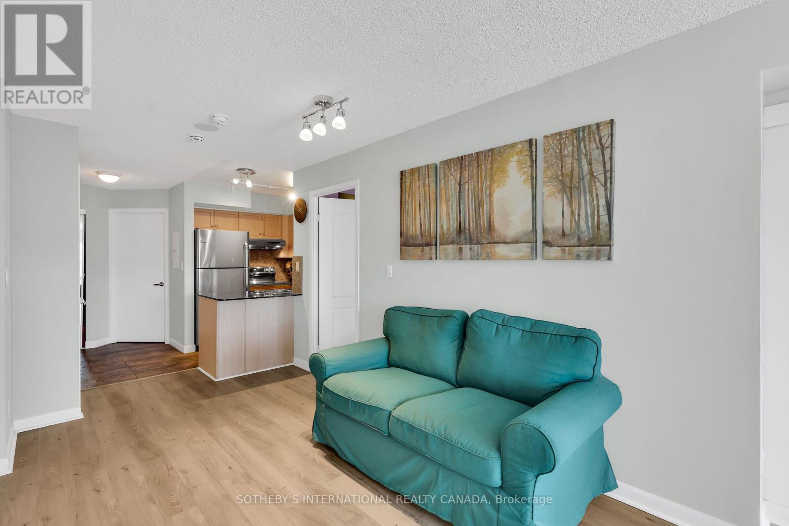 2403 - 210 Victoria Street, Toronto, Ontario  M5B 2R3 - Photo 8 - C12537232