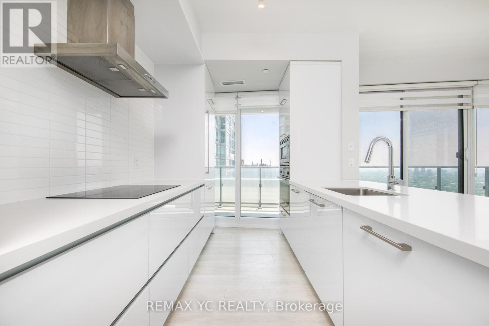 3708 - 2221 Yonge Street, Toronto, Ontario  M4S 2B4 - Photo 2 - C12537280