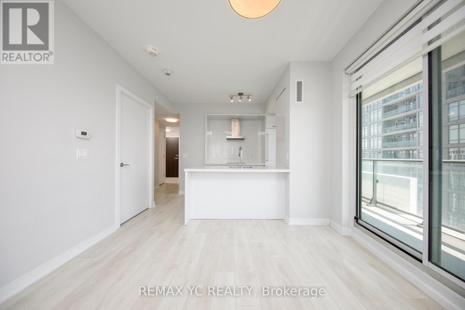 3708 - 2221 Yonge Street, Toronto, Ontario  M4S 2B4 - Photo 7 - C12537280