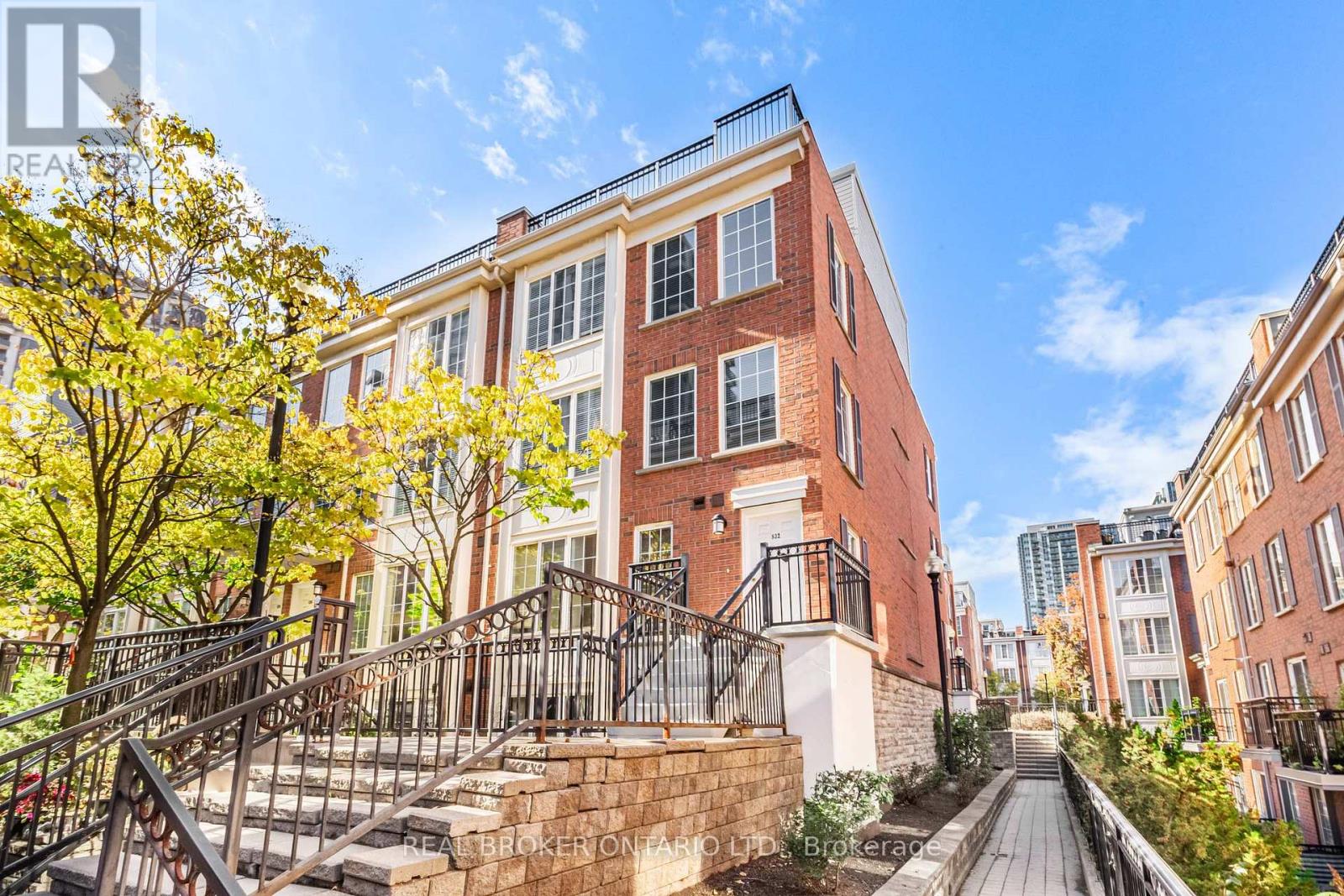 822 - 5 Everson Drive, Toronto, Ontario  M2N 7C3 - Photo 2 - C12537284