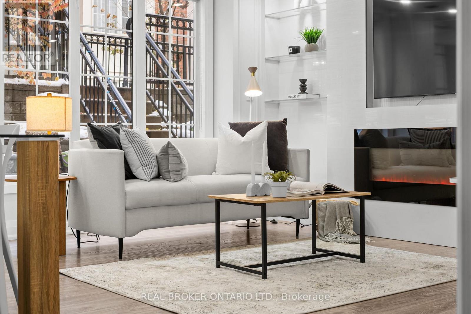 822 - 5 Everson Drive, Toronto, Ontario  M2N 7C3 - Photo 4 - C12537284