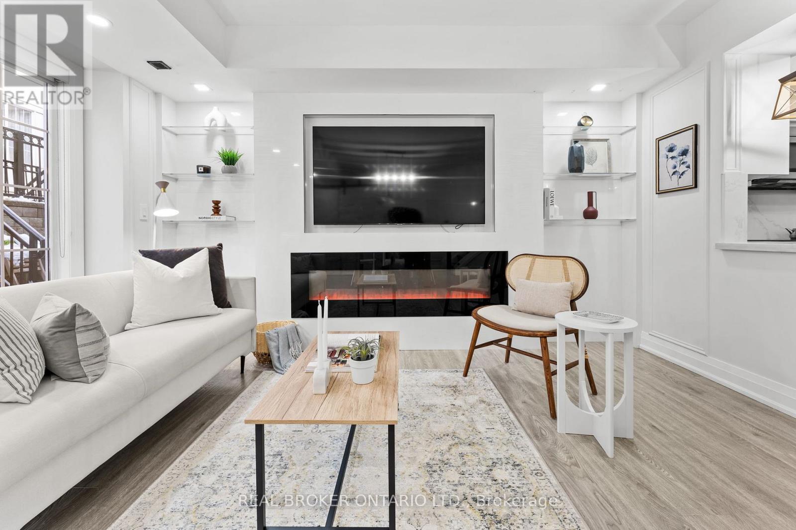 822 - 5 Everson Drive, Toronto, Ontario  M2N 7C3 - Photo 5 - C12537284