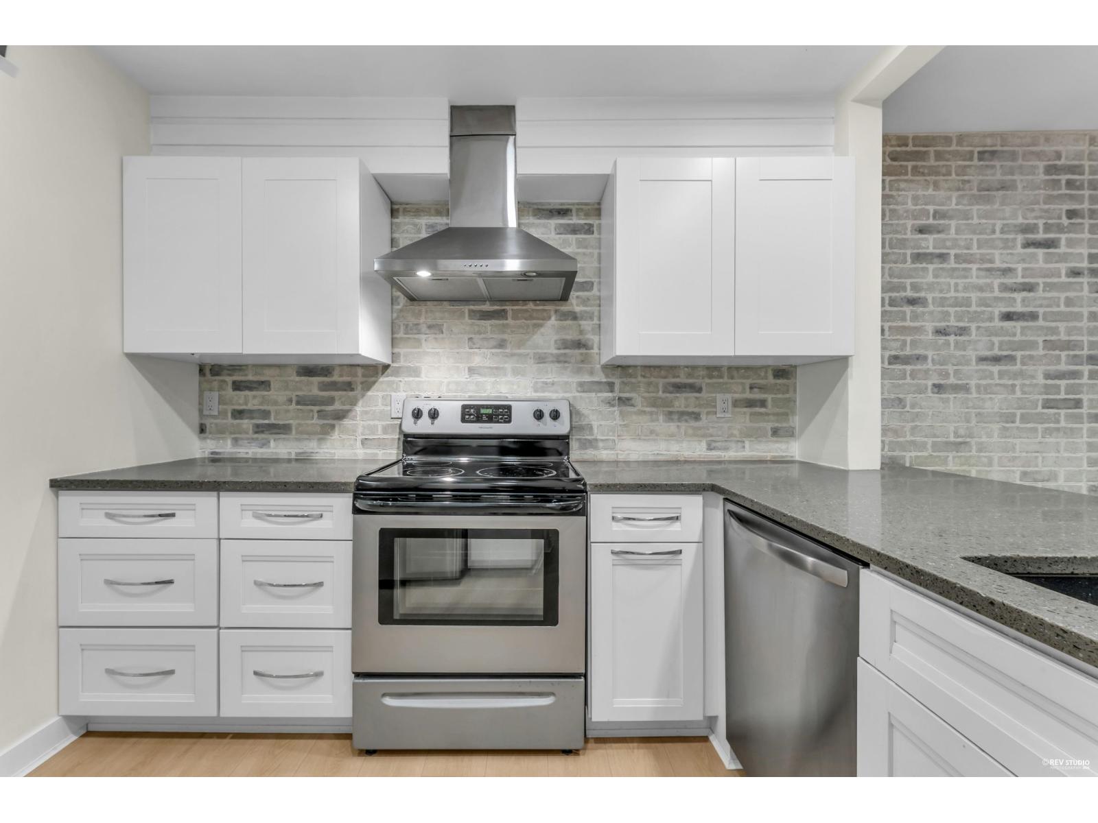 110 15282 19 Avenue, Surrey, British Columbia  V4A 1X6 - Photo 4 - R3066616