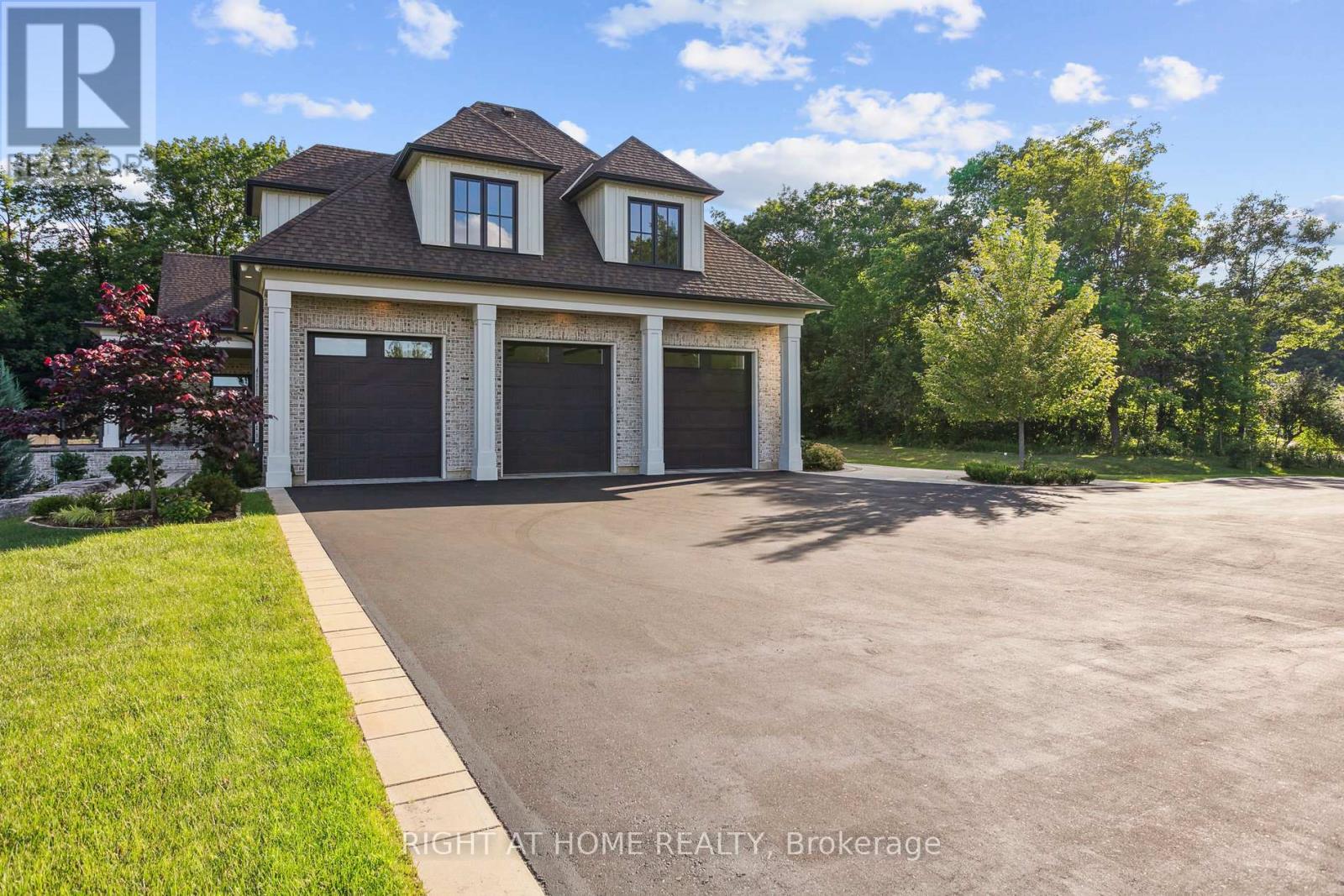 2606 Harvestmoon Lane, Burlington, Ontario  L7P 0N5 - Photo 47 - W12535506