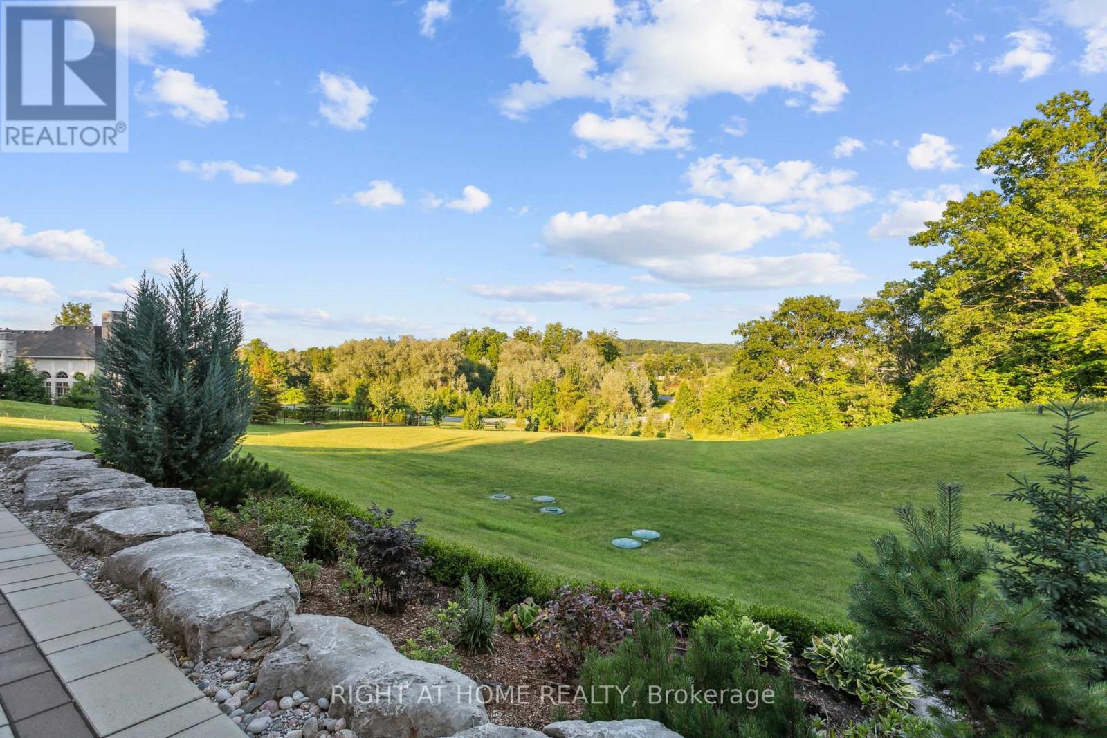 2606 Harvestmoon Lane, Burlington, Ontario  L7P 0N5 - Photo 48 - W12535506