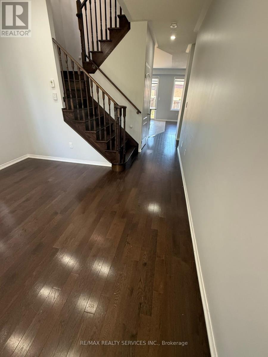 2419 Kentucky Derby Way E, Oshawa, Ontario  L1L 0H3 - Photo 4 - E12537066