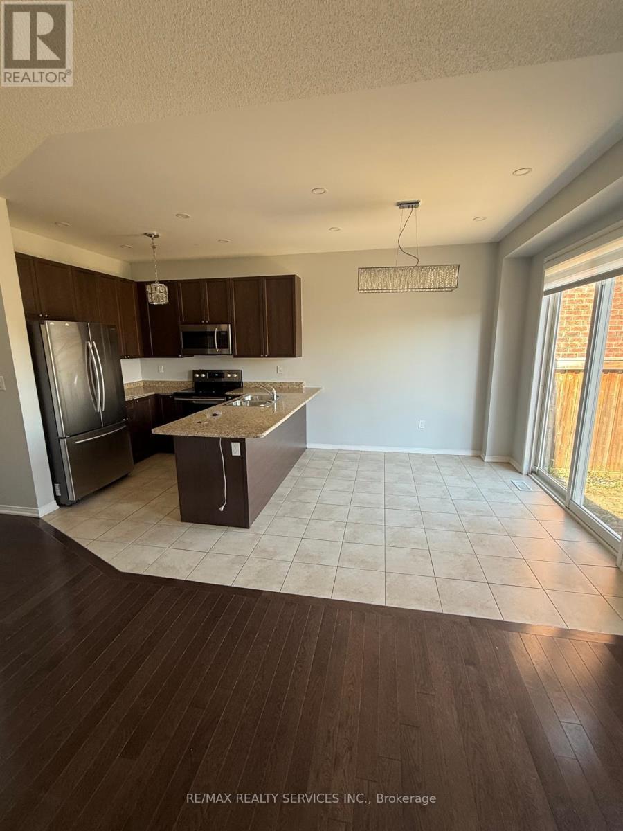 2419 Kentucky Derby Way E, Oshawa, Ontario  L1L 0H3 - Photo 6 - E12537066