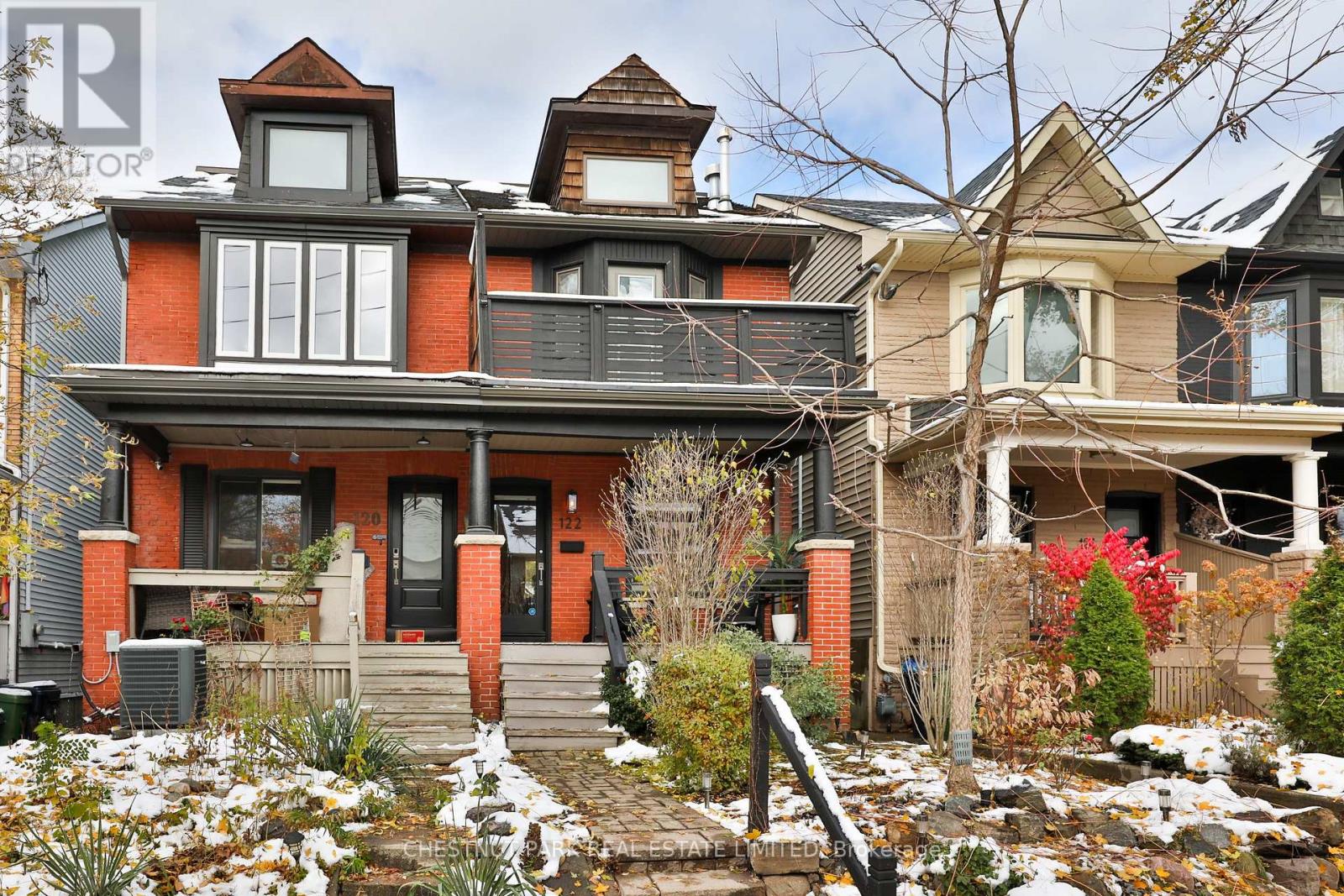 122 IVY AVENUE, Toronto, Ontario