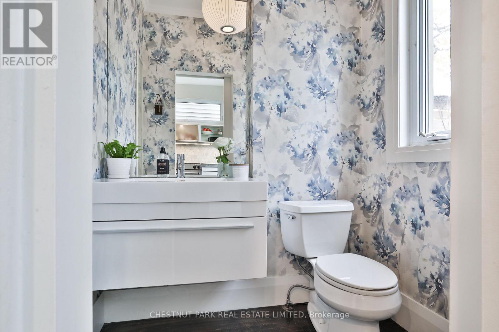 122 Ivy Avenue, Toronto, Ontario M4L 2H7 - Photo 19 - E12537120