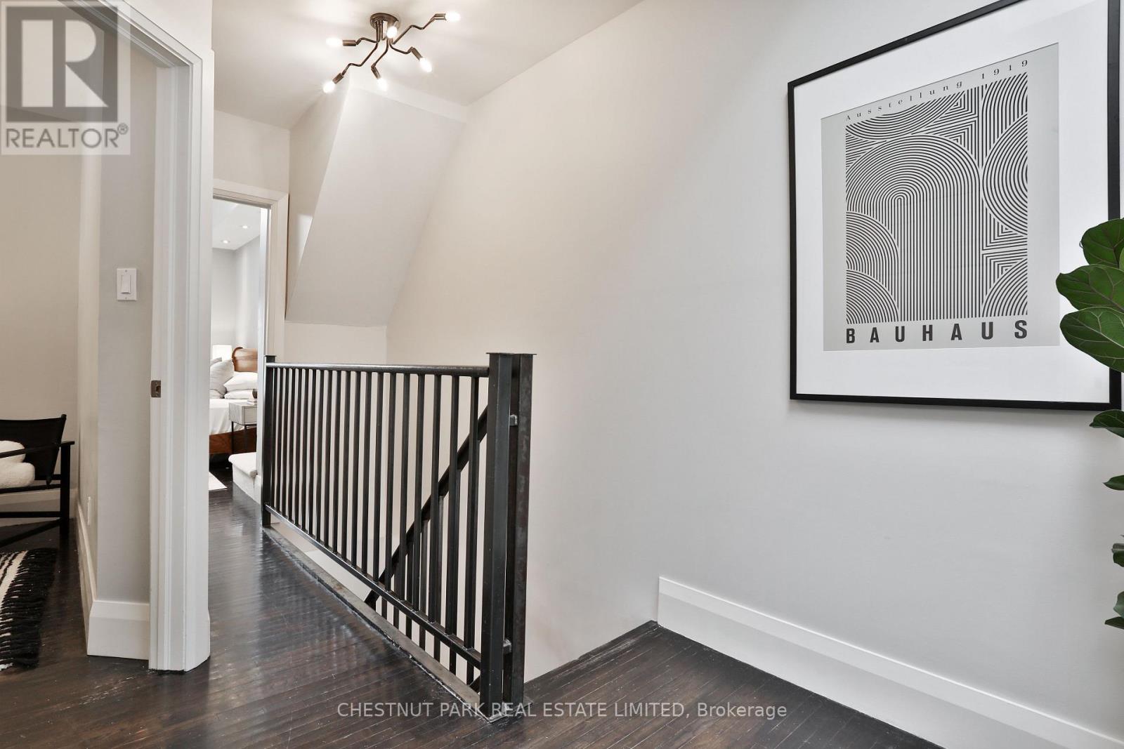 122 Ivy Avenue, Toronto, Ontario M4L 2H7 - Photo 20 - E12537120