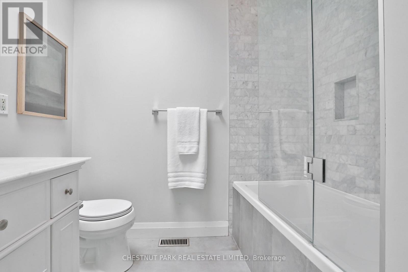 122 Ivy Avenue, Toronto, Ontario M4L 2H7 - Photo 31 - E12537120