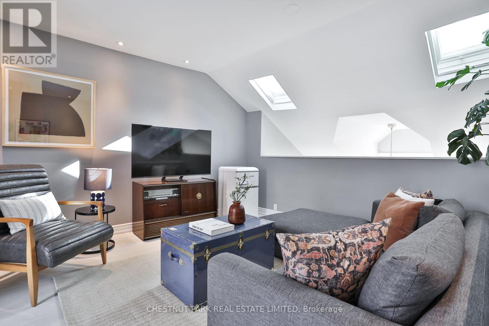 122 Ivy Avenue, Toronto, Ontario M4L 2H7 - Photo 33 - E12537120