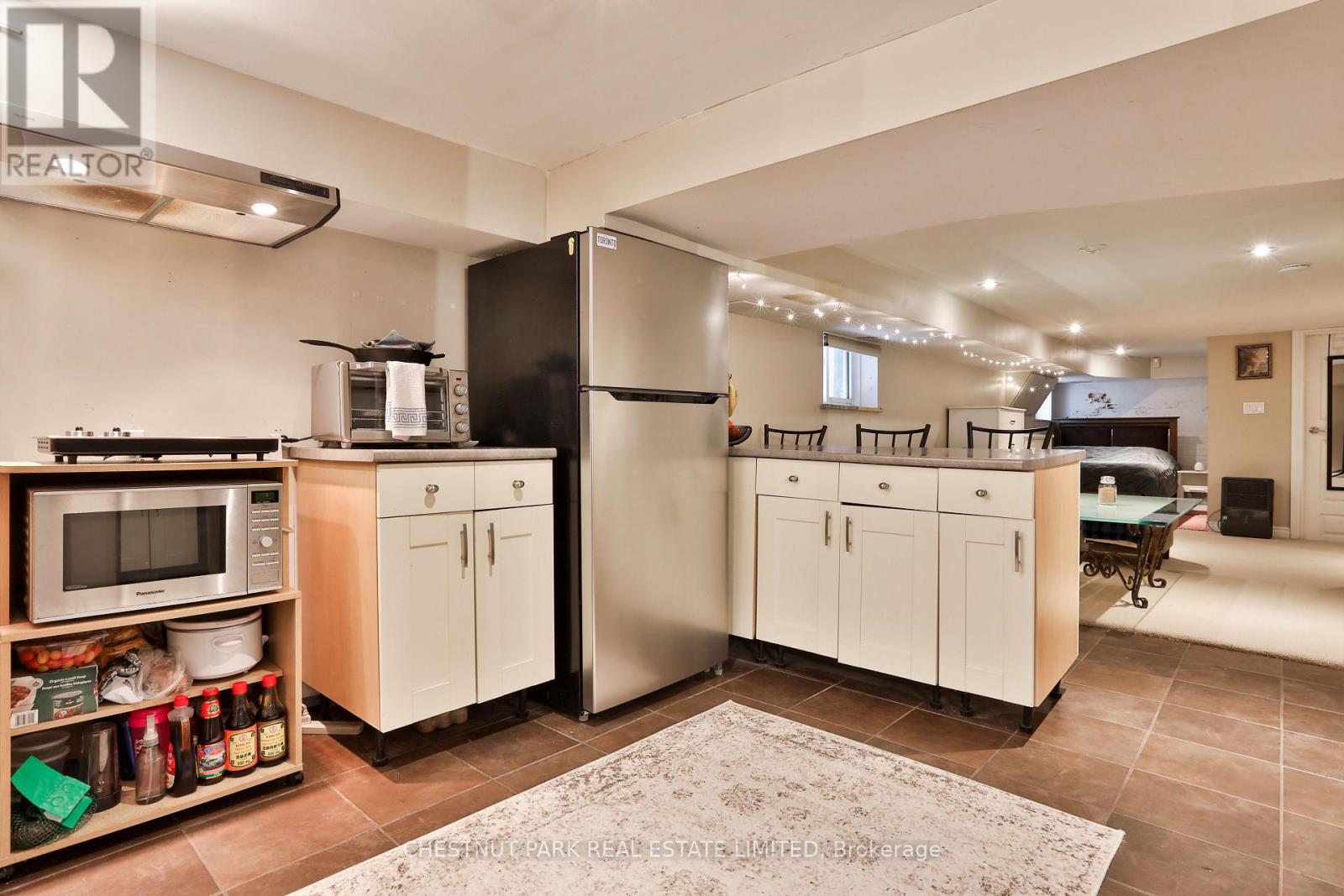 122 Ivy Avenue, Toronto, Ontario M4L 2H7 - Photo 38 - E12537120