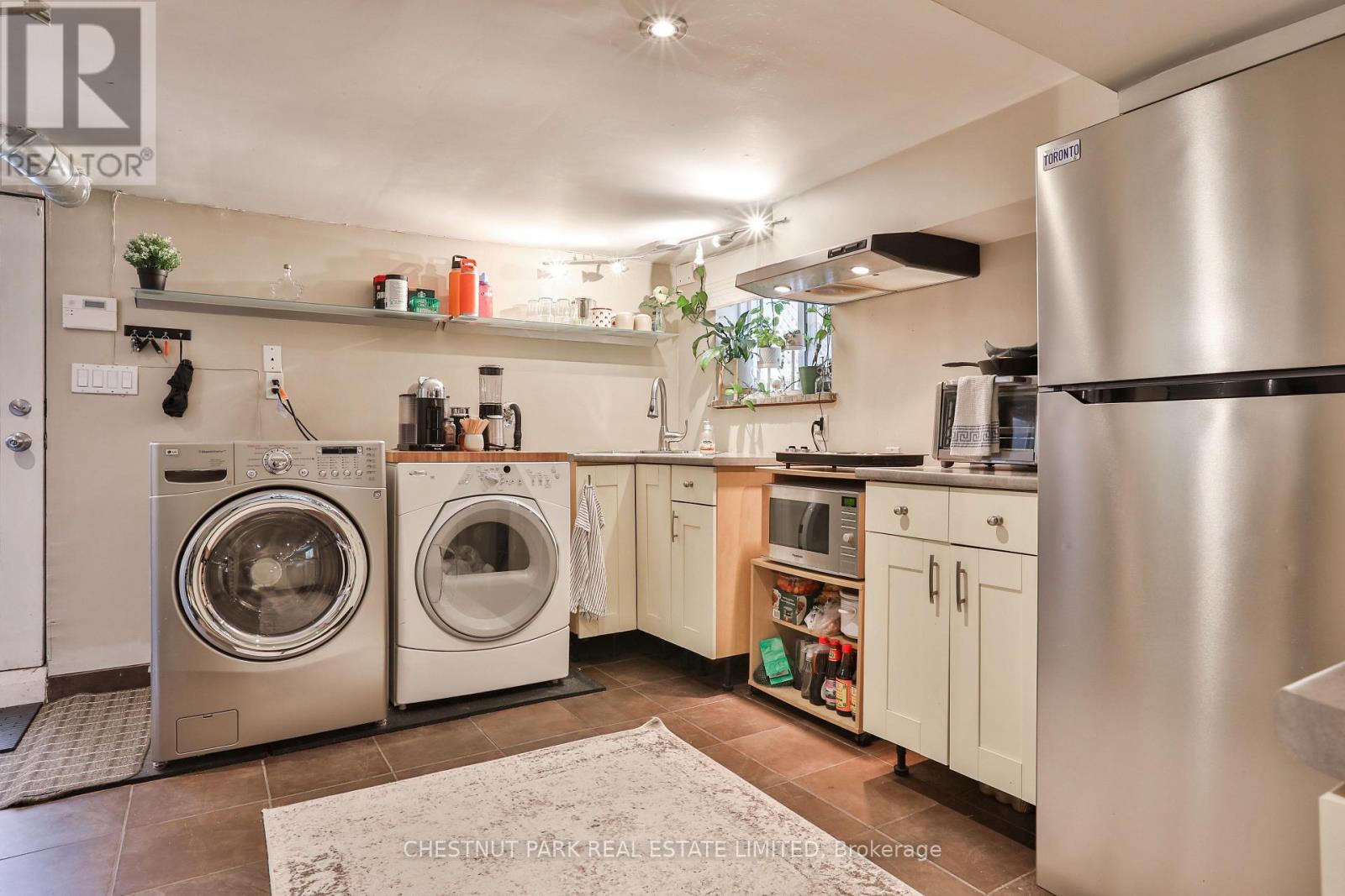 122 Ivy Avenue, Toronto, Ontario M4L 2H7 - Photo 39 - E12537120