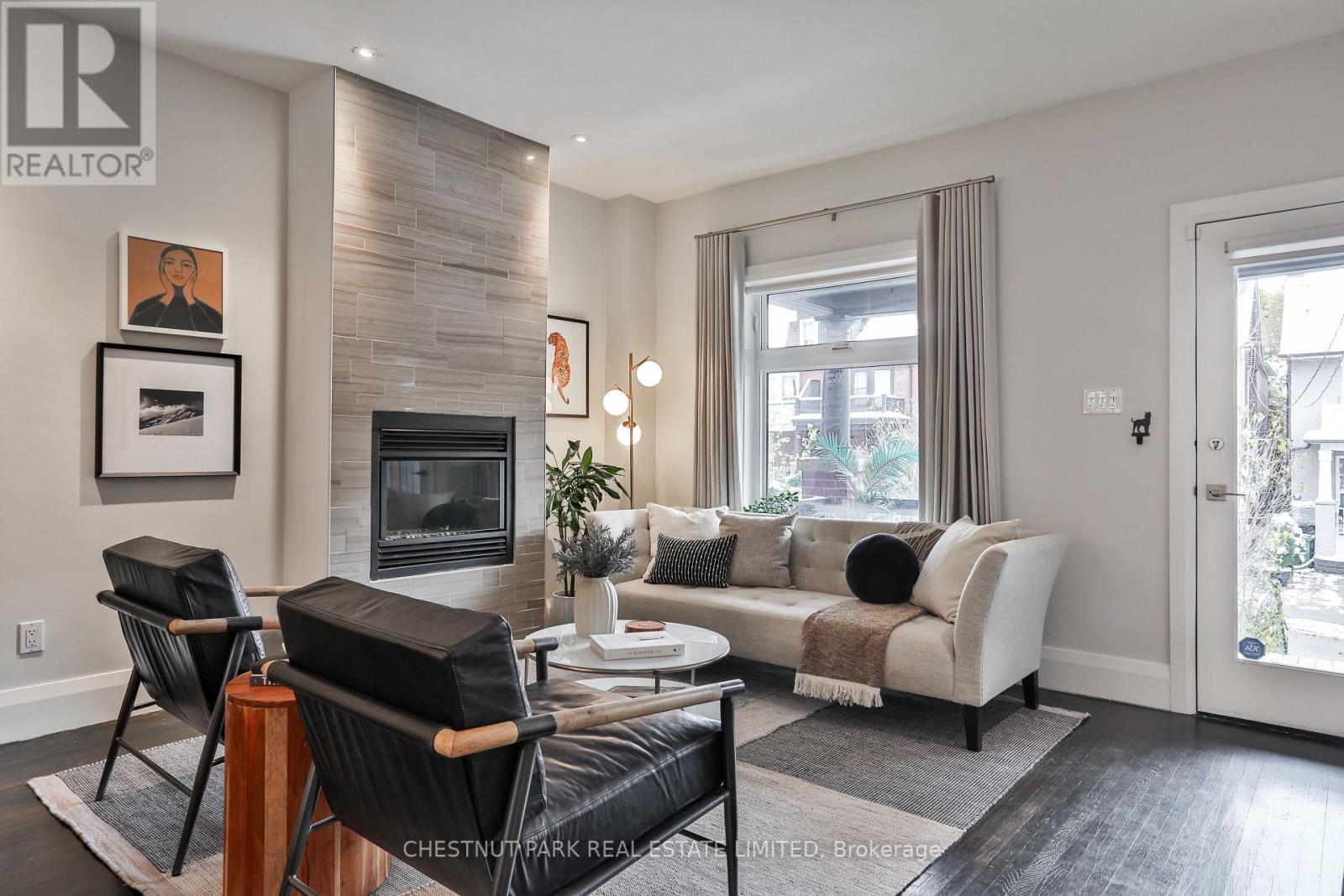 122 Ivy Avenue, Toronto, Ontario M4L 2H7 - Photo 6 - E12537120