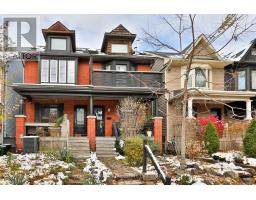 122 IVY AVENUE, Toronto, Ontario