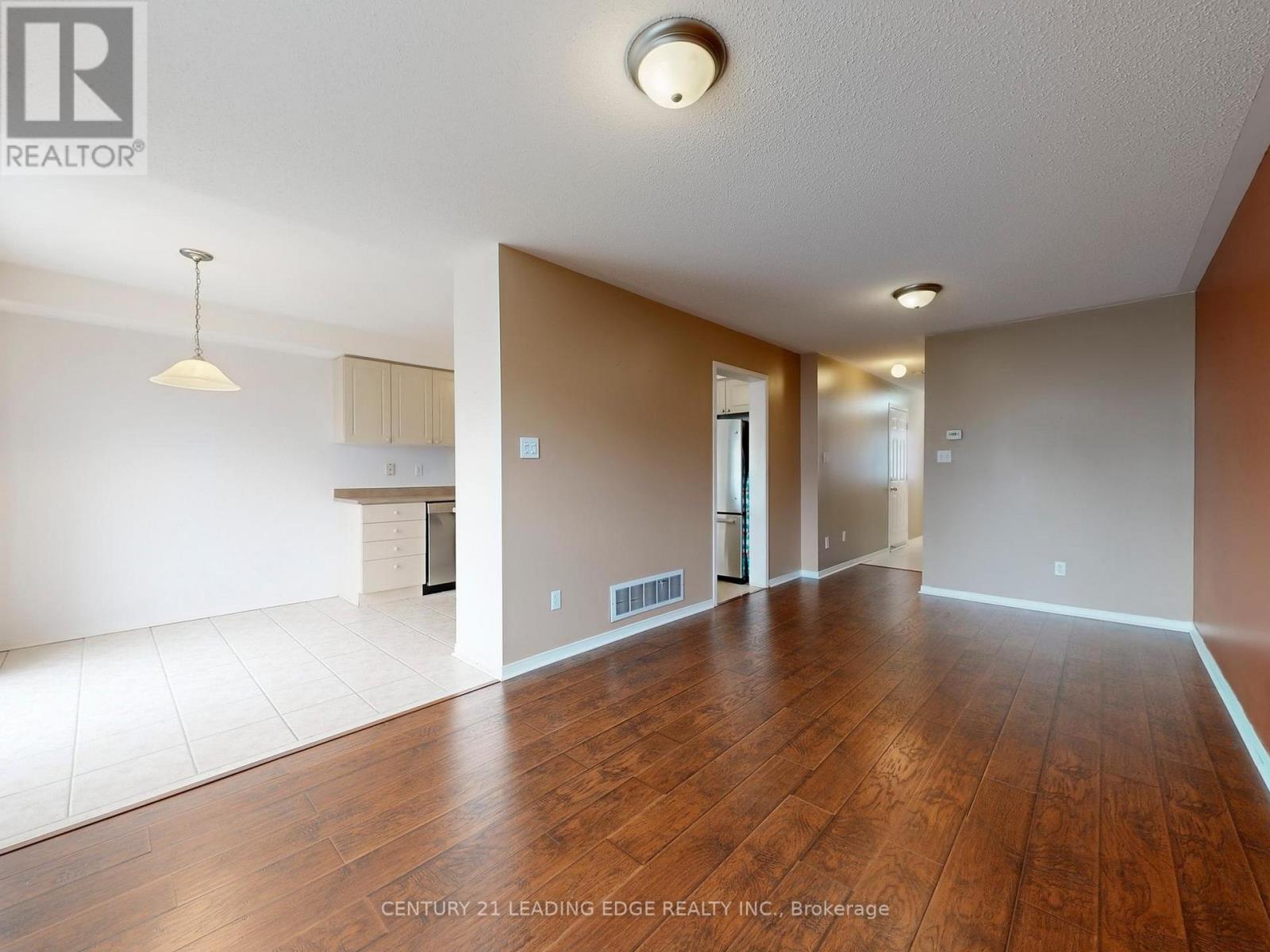 41 Telegraph Drive, Whitby, Ontario  L1P 1S3 - Photo 6 - E12537140