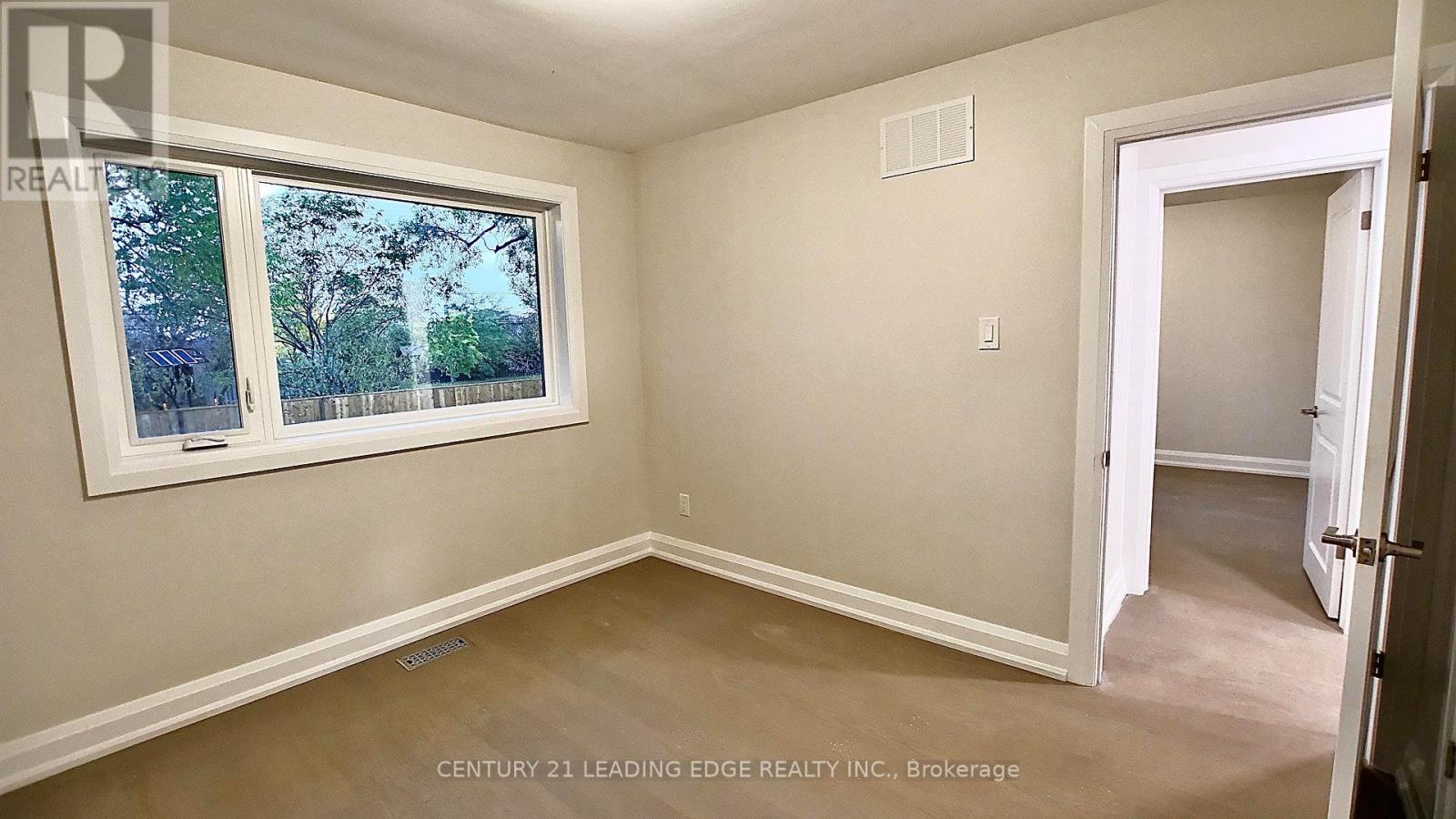 97 Lowcrest Boulevard, Toronto, Ontario  M1T 1K7 - Photo 13 - E12537146