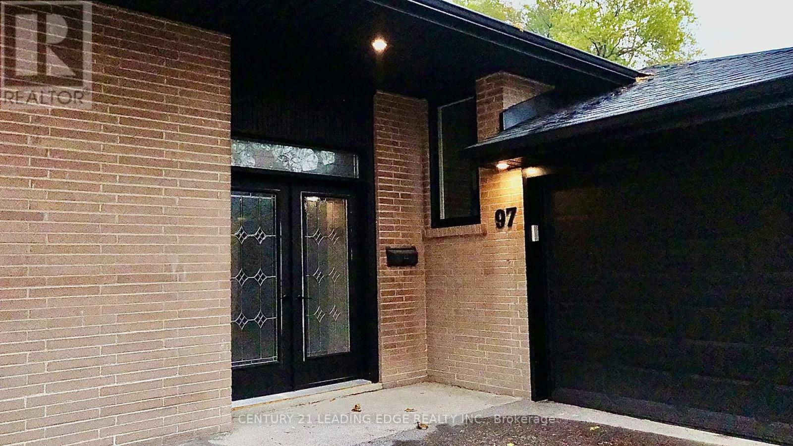 97 Lowcrest Boulevard, Toronto, Ontario  M1T 1K7 - Photo 2 - E12537146