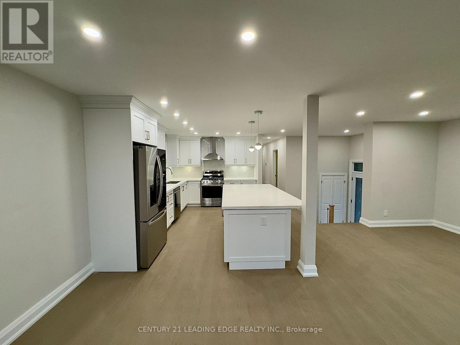 97 Lowcrest Boulevard, Toronto, Ontario  M1T 1K7 - Photo 9 - E12537146