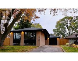 97 LOWCREST BOULEVARD, Toronto, Ontario