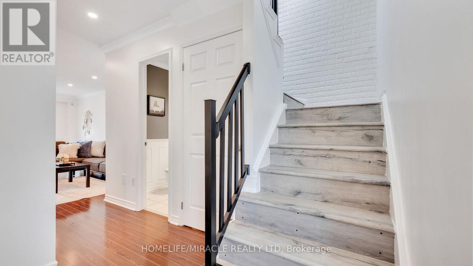 40 Landerville Lane, Clarington, Ontario  L1C 4W8 - Photo 8 - E12537150