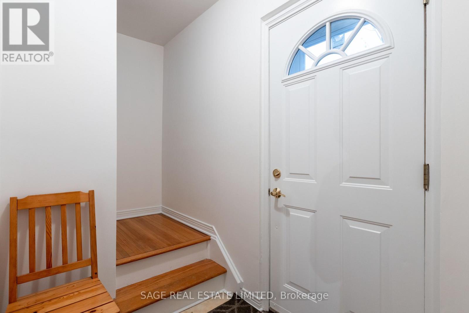 25 Willowmount Drive, Toronto, Ontario  M1L 1X9 - Photo 2 - E12537206