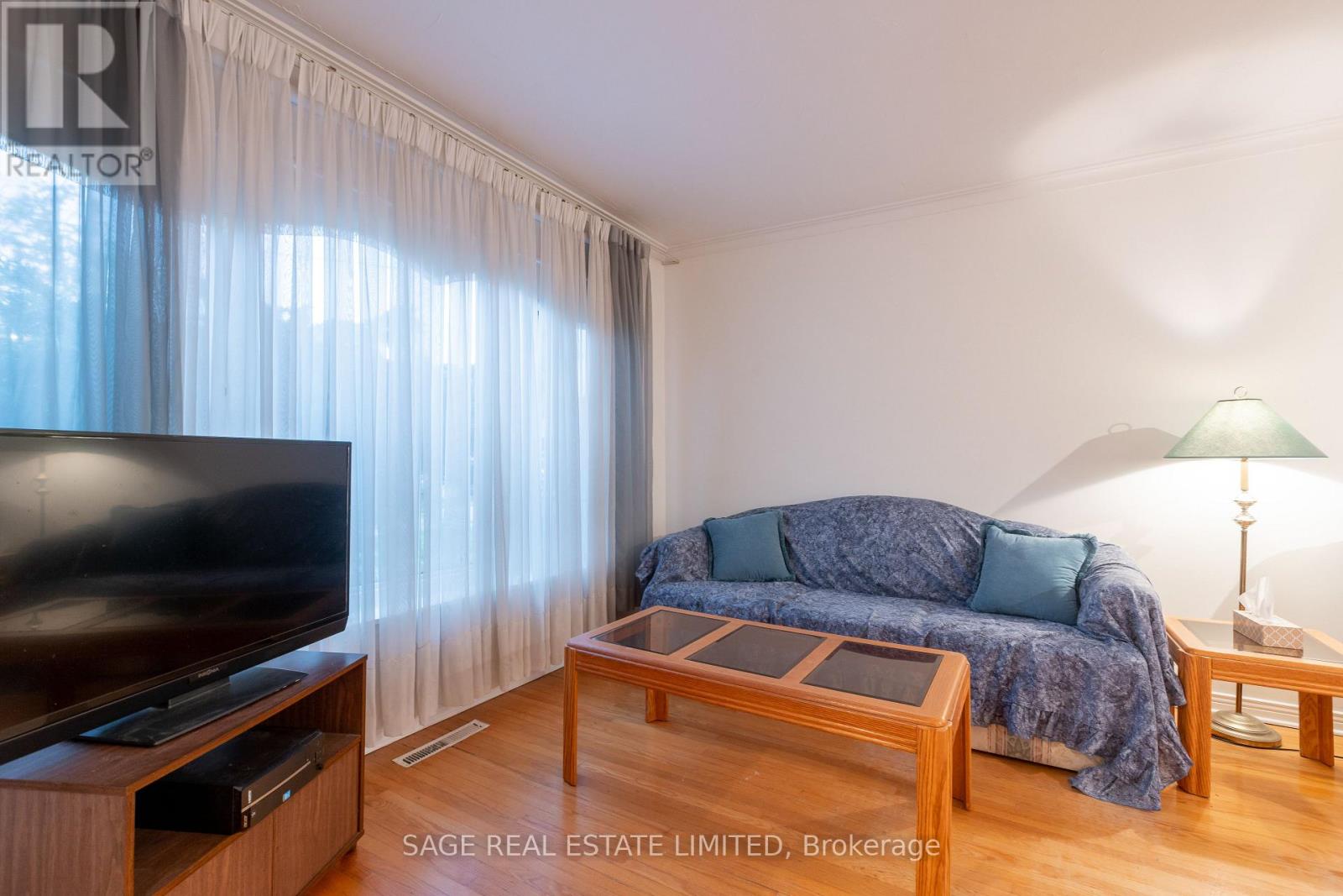 25 Willowmount Drive, Toronto, Ontario  M1L 1X9 - Photo 4 - E12537206