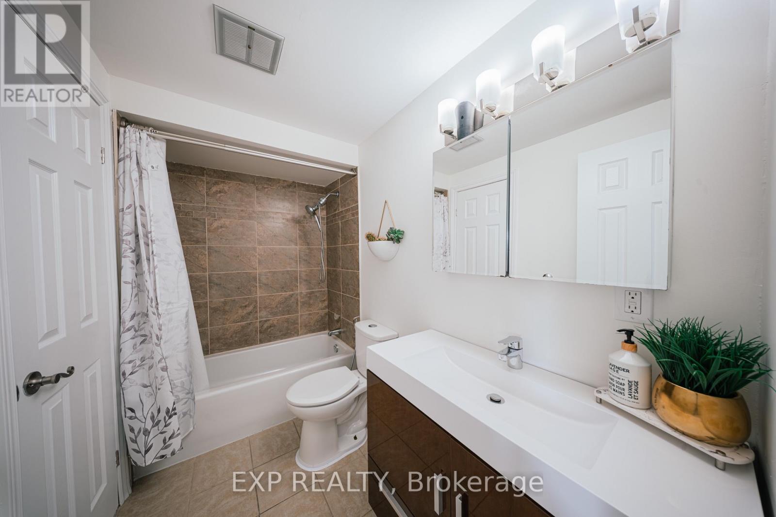 42 - 9 Michael Boulevard, Whitby, Ontario L1N 5P4 - Photo 10 - E12537264