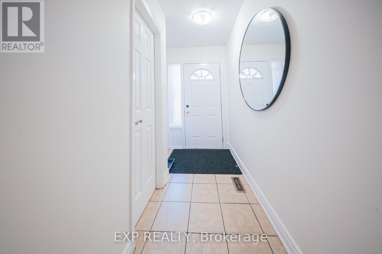 42 - 9 Michael Boulevard, Whitby, Ontario L1N 5P4 - Photo 2 - E12537264