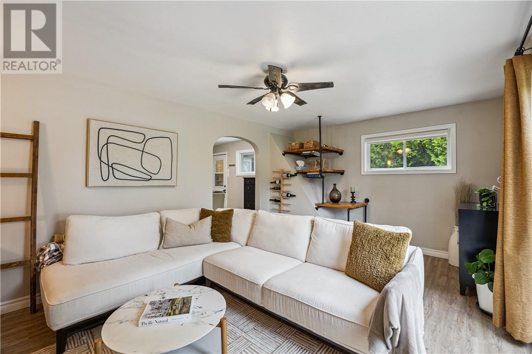 11 Michael Avenue, Lively, Ontario  P3Y 1N1 - Photo 9 - 2125628