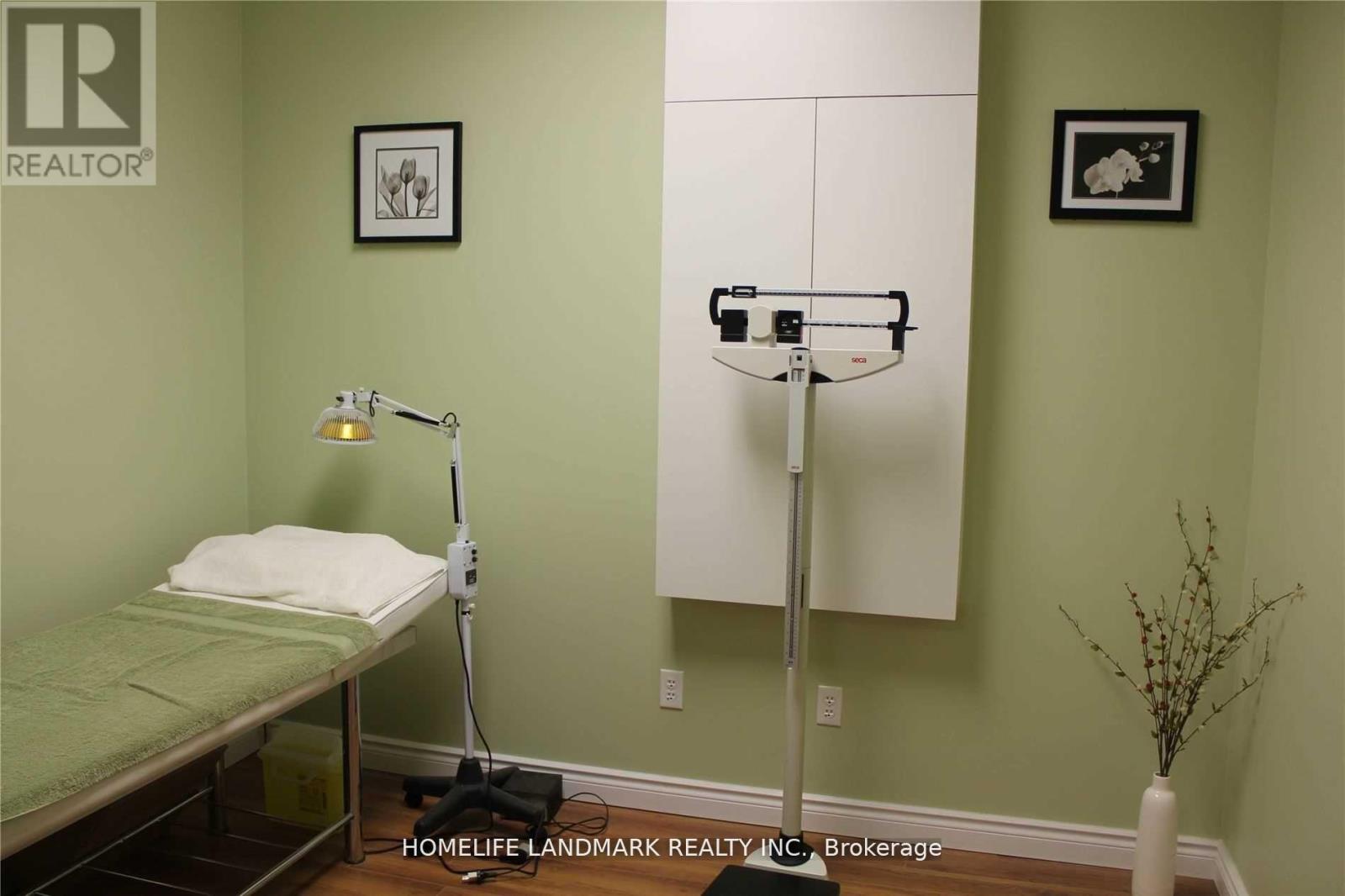 102 - 7130 Warden Avenue, Markham, Ontario  L3R 1S2 - Photo 6 - N12537046