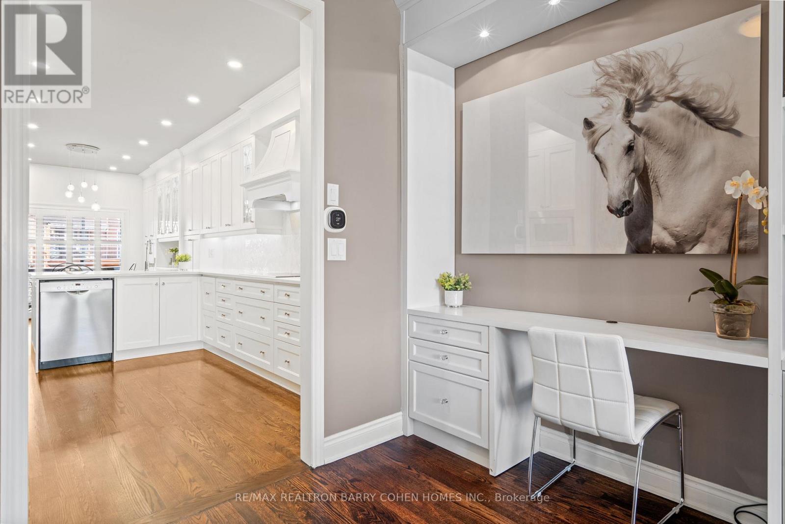 28 Mistywood Crescent, Vaughan, Ontario  L4J 9E6 - Photo 6 - N12537058