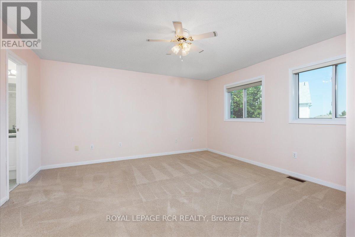 131 Mainprize Crescent, East Gwillimbury (Mt Albert), Ontario  L0G 1M0 - Photo 19 - N12537144