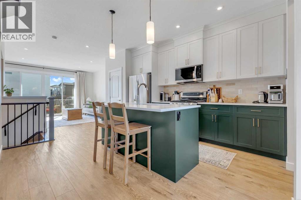 547 Rowmont Boulevard Nw, Calgary, Alberta  T3L 0G4 - Photo 7 - A2251329