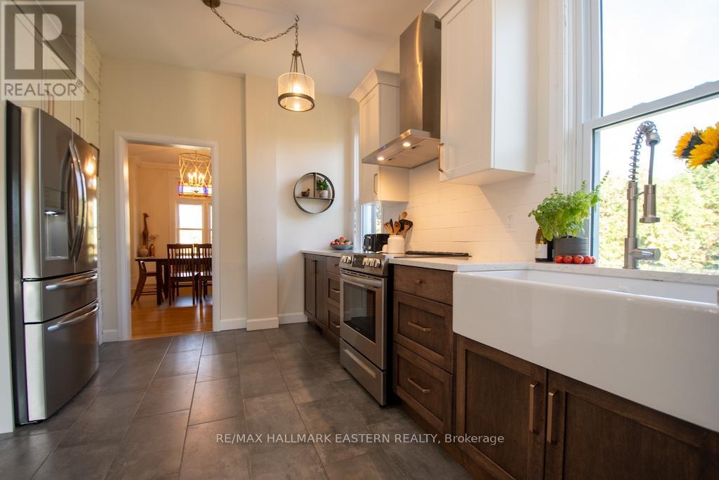 3477 Wallace Point Road, Otonabee-South Monaghan, Ontario  K9J 6Y3 - Photo 15 - X12537390