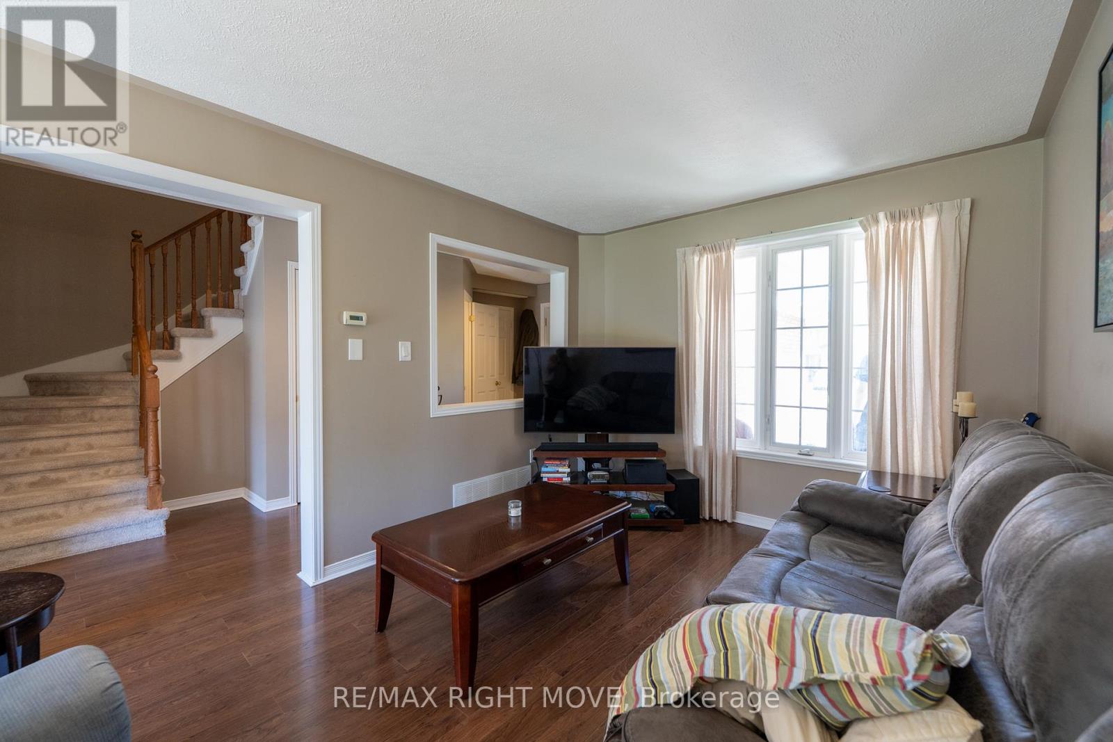 147 Julia Crescent, Orillia, Ontario  L3V 7X3 - Photo 10 - S12537062