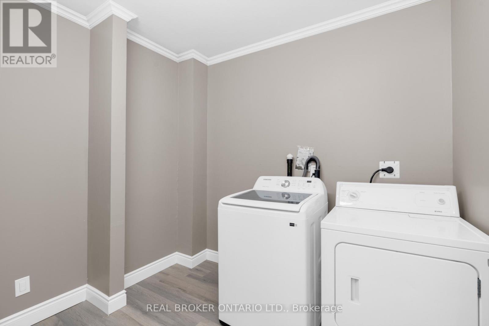 351 Arthur Street, Orillia, Ontario  L3V 3M9 - Photo 10 - S12537128