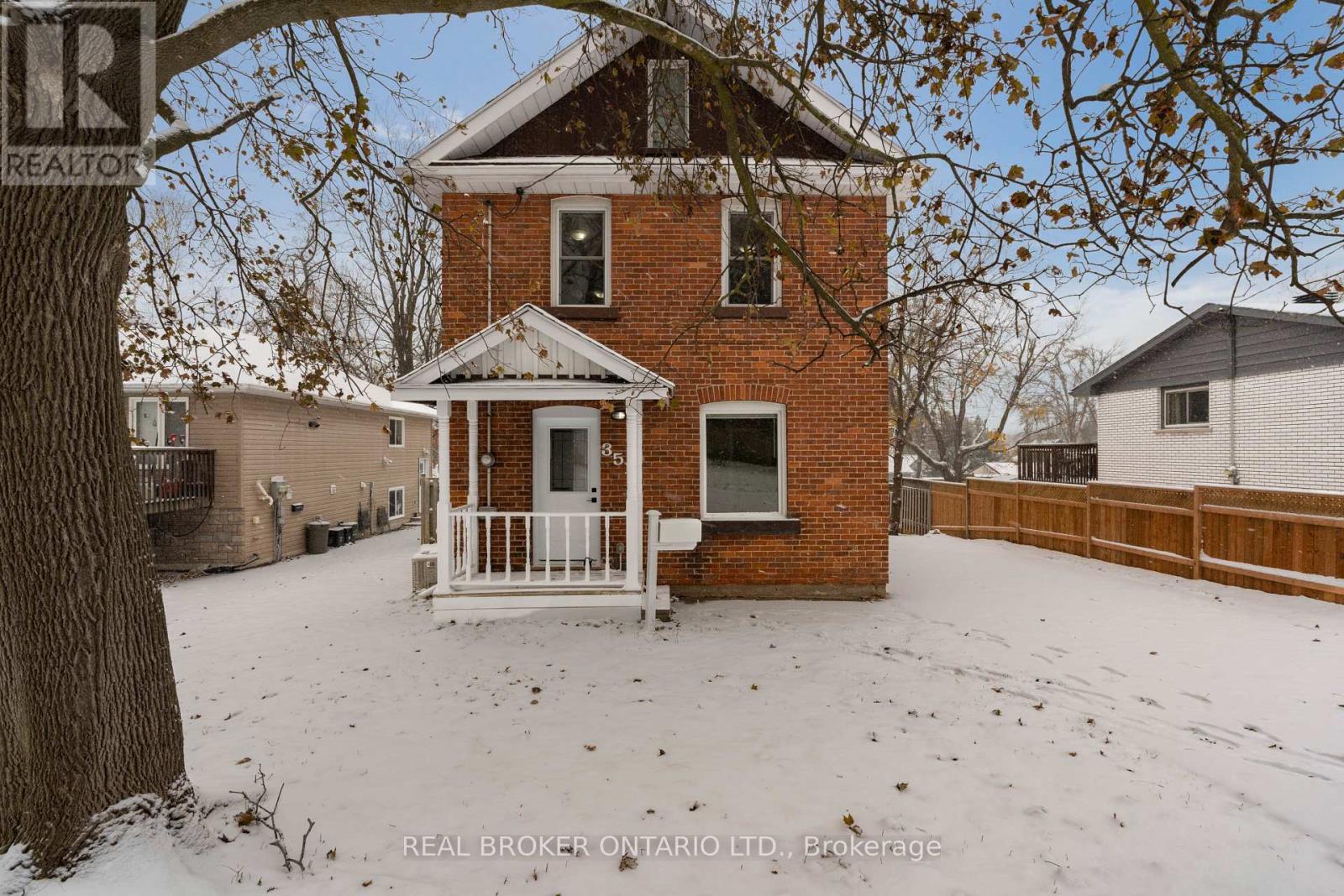 351 Arthur Street, Orillia, Ontario  L3V 3M9 - Photo 2 - S12537128