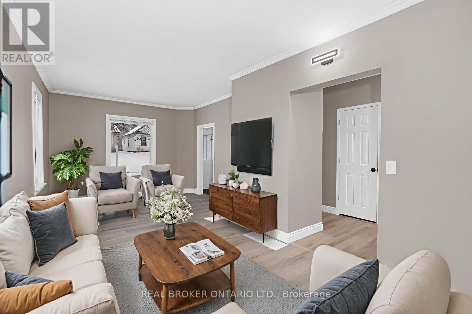 351 Arthur Street, Orillia, Ontario  L3V 3M9 - Photo 4 - S12537128