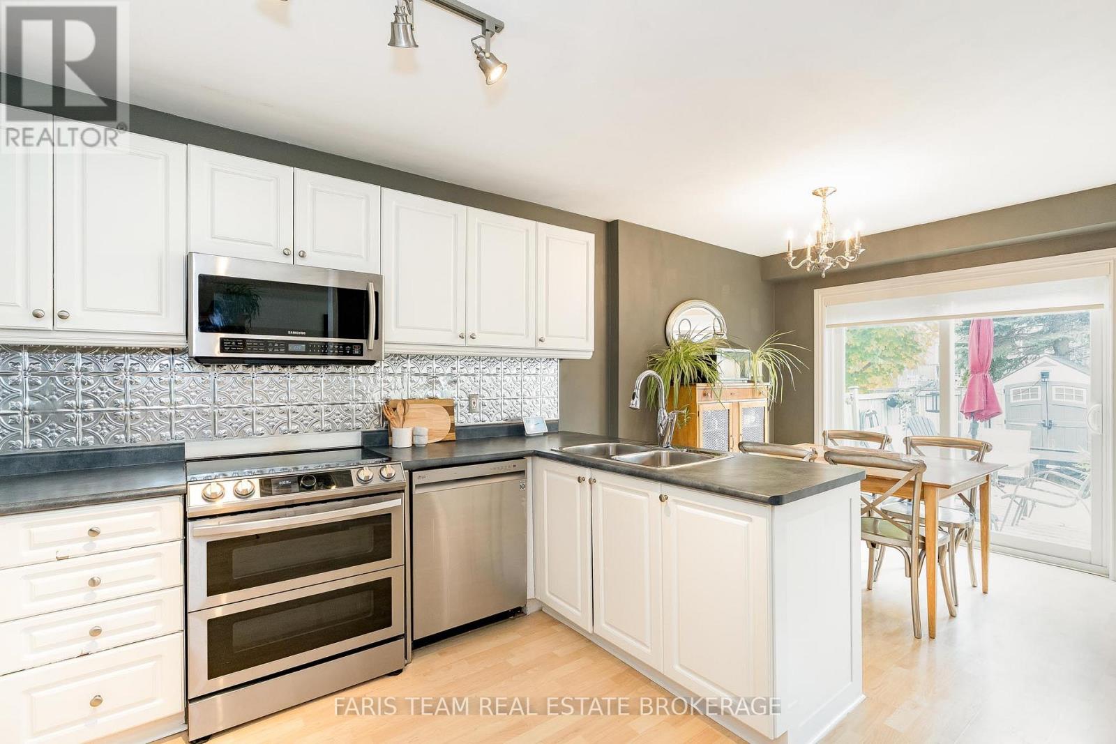 6 Julia Crescent, Orillia, Ontario  L3V 7Y9 - Photo 6 - S12537234