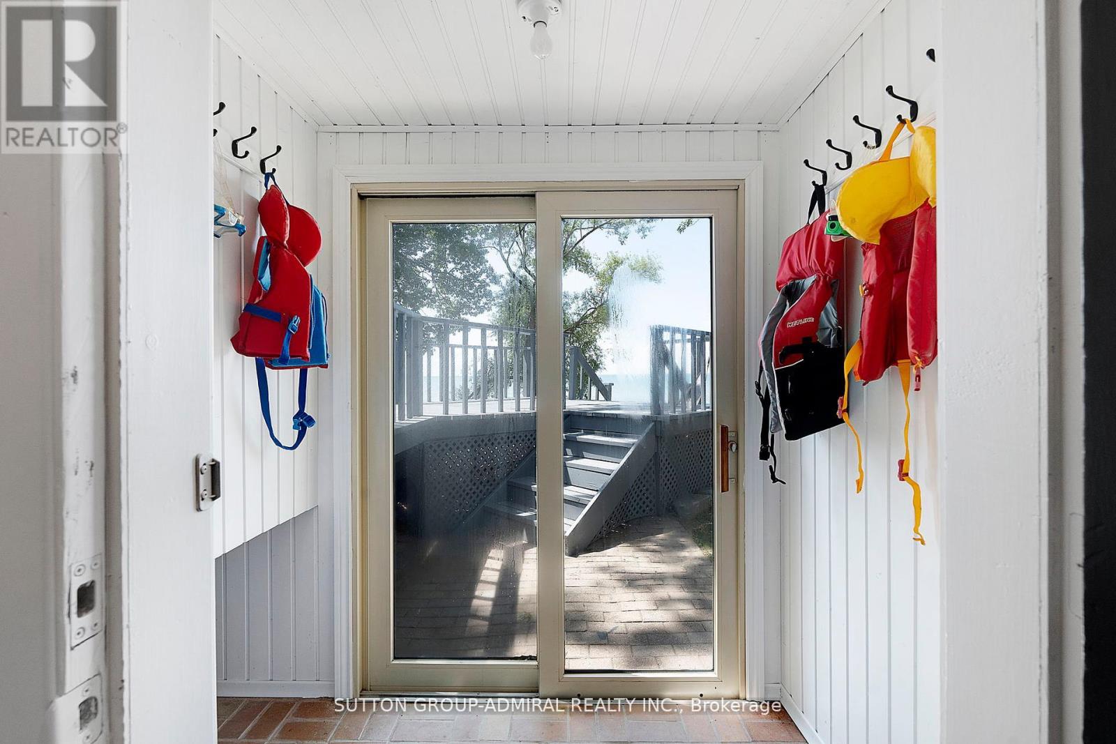 2232 Lakeshore Drive, Ramara, Ontario  L0K 1B0 - Photo 37 - S12537282