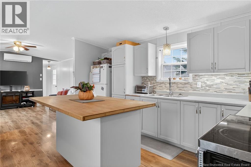 10 Pheasant Street, Moncton, New Brunswick  E1H 2Z4 - Photo 5 - NB130012