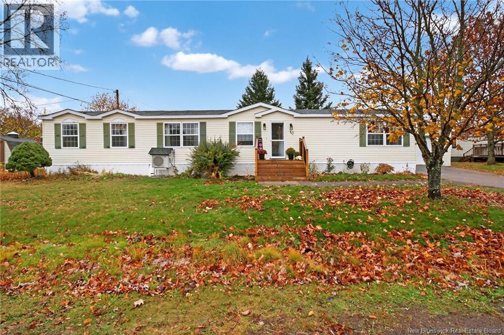 10 Pheasant Street, Moncton, New Brunswick  E1H 2Z4 - Photo 1 - NB130012