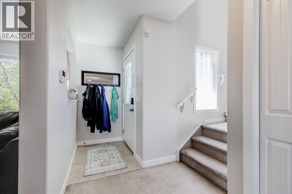 212 Luxstone Place Sw, Airdrie, Alberta  T4B 3C1 - Photo 10 - A2264979